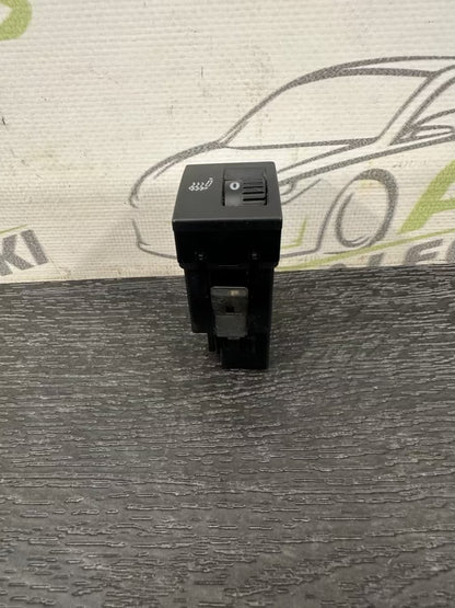 6Q0963563 Schalter Sitzheizung Vorne Rechts VW Polo 9N3
