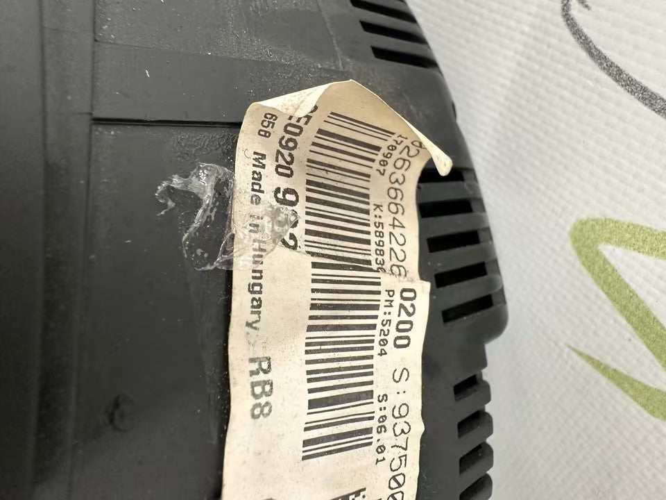 8E0920932 Speedometer instrument cluster Audi A4 B7 8E 8H 2.0 Tdi 153000km