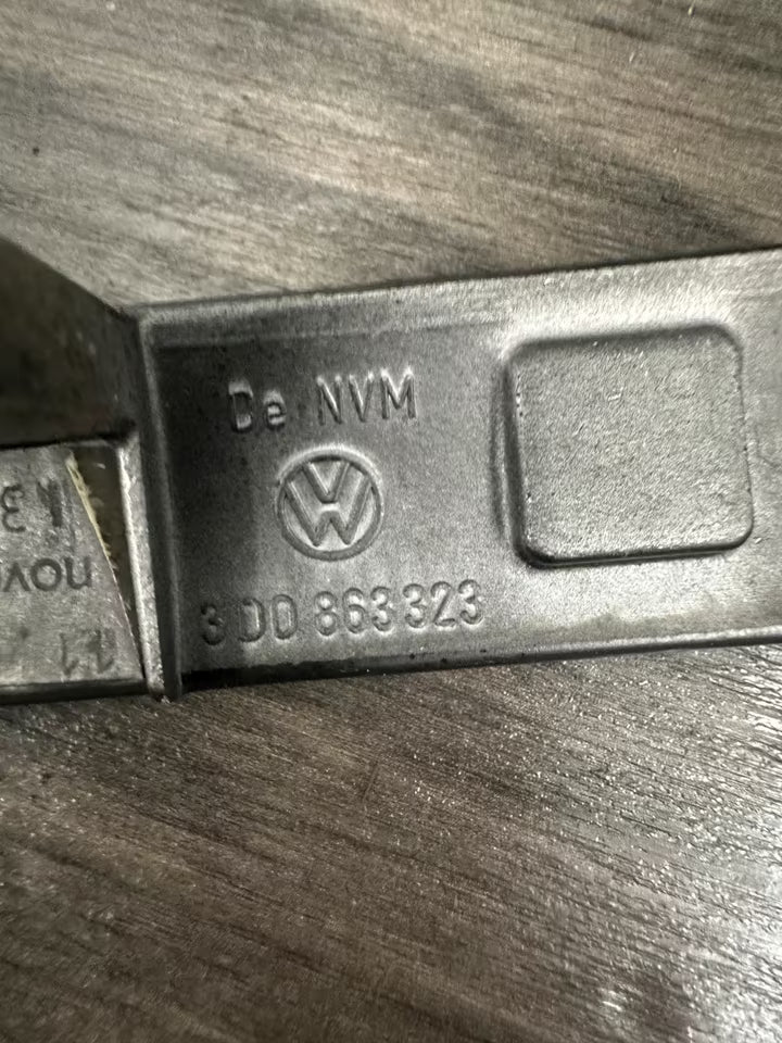 3D0863323M Abdeckung Mittelkonsole VW Phaeton 3D