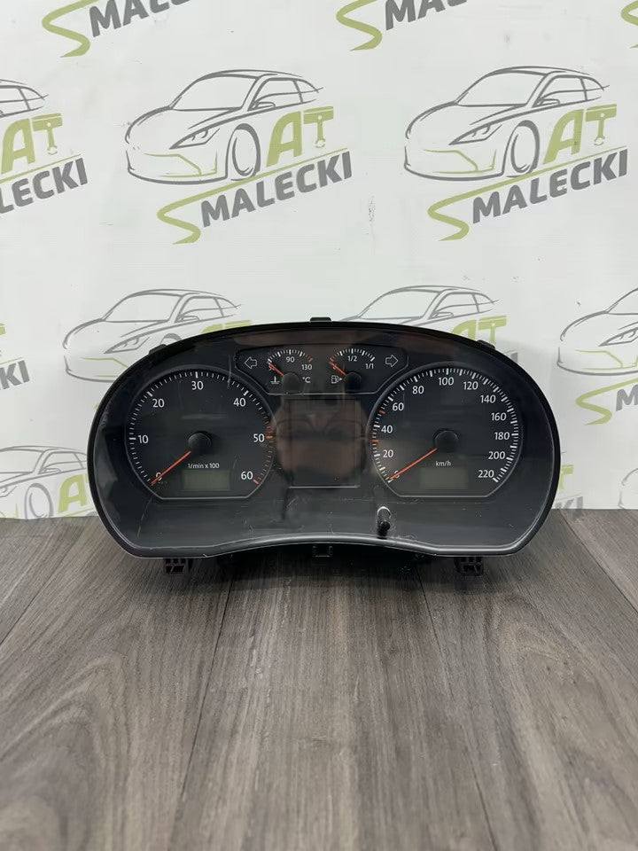 6Q0920823C speedometer instrument cluster VW Polo 9N 9N3 Diesel