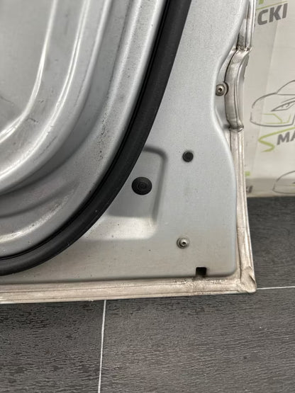 Türe Tür Vorne Rechts Mercedes B-Klasse W245 Farbe 761 05-11Bj