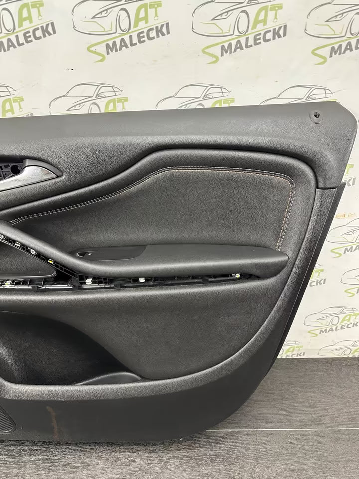 13489689 Türverkleidung Türpappe Vorne Rechts Opel Zafira C Model