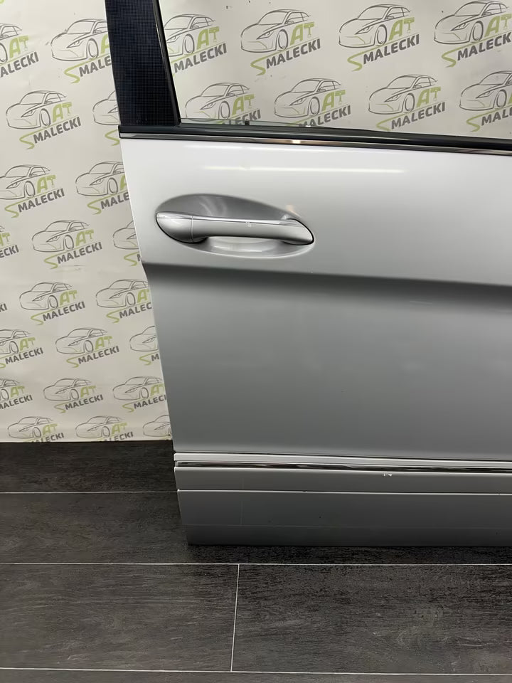 Türe Tür Vorne Rechts Mercedes B-Klasse W245 Farbe 761 05-11Bj