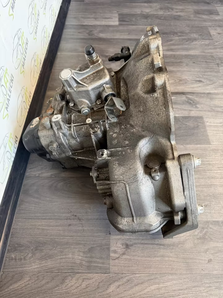 BFFS394 Getriebe Schaltgetriebe Opel Corsa E 1,2 Benzin 43000km
