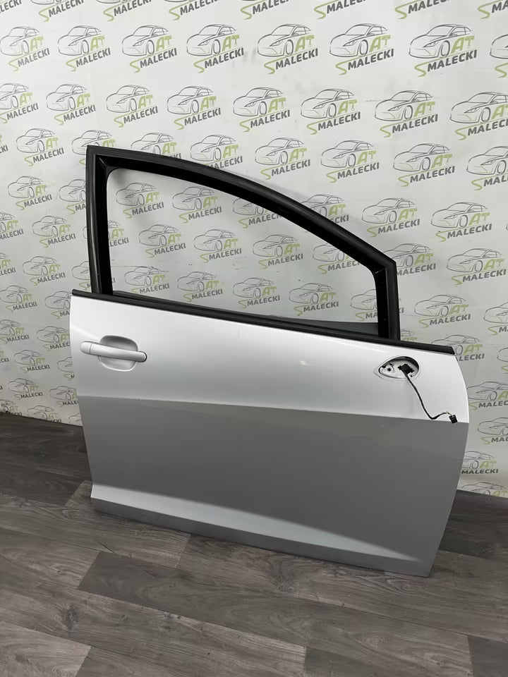 Türe Tür Vorne Rechts Seat Ibiza 6J IV Kombi Farbe LX7W Silber