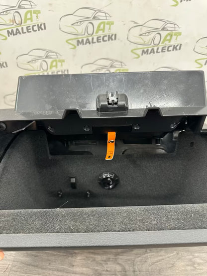 Handschuhfach Ablagefach Vw Passat 3AA B7 ab 2010 Bj 3C1857097BC