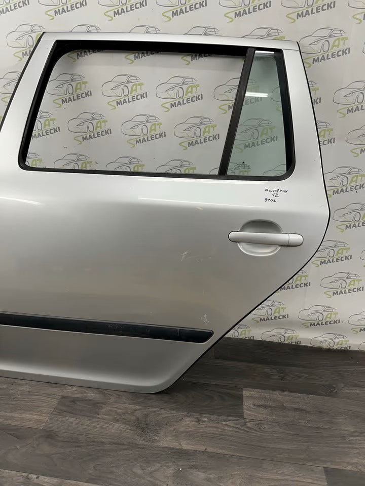 Türe Tür Hinten Links Skoda Octavia 1Z Modelle Farbe 9102 Met