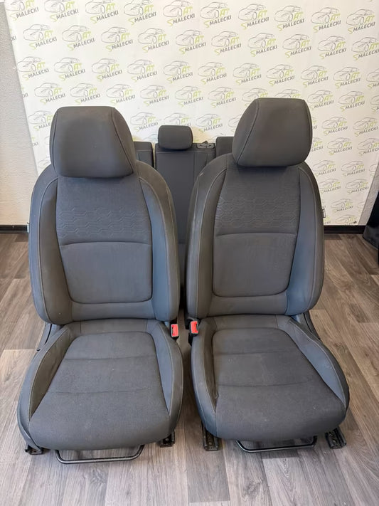 Sitze Innenausstattung Stoff Kia Rio IV Sitzheizung 17-20bj.
