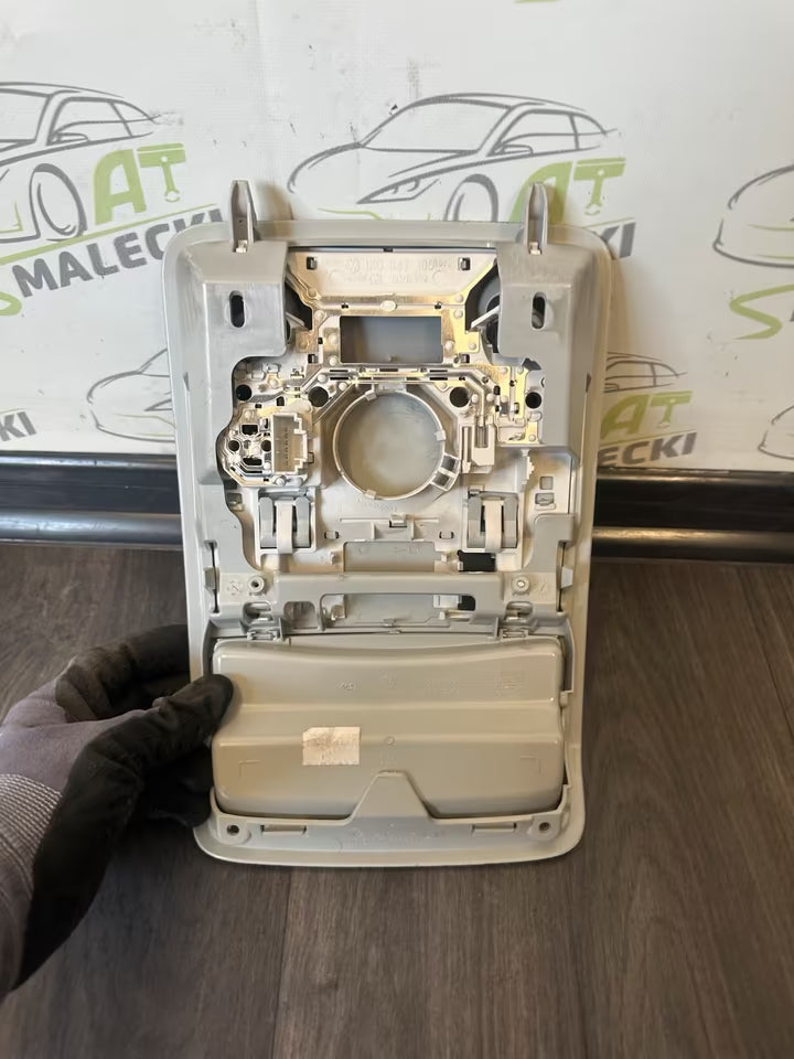 1K0947133H Innenraumleuchte für VW Golf Plus Modelle