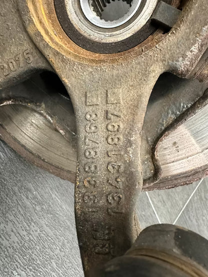 Achsschenkel Radnabe Federbein Rechts Opel Corsa E Modell 1338876