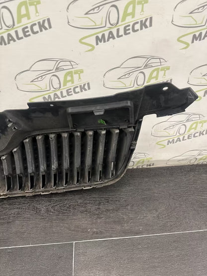 5J0853668A Kühlergrill Mittelgrill Skoda Fabia 5J