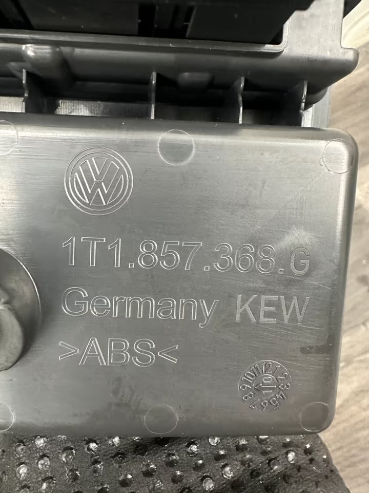 1T1867368G Ablagefach Mittelkonsole VW Touran 1T3 Modell