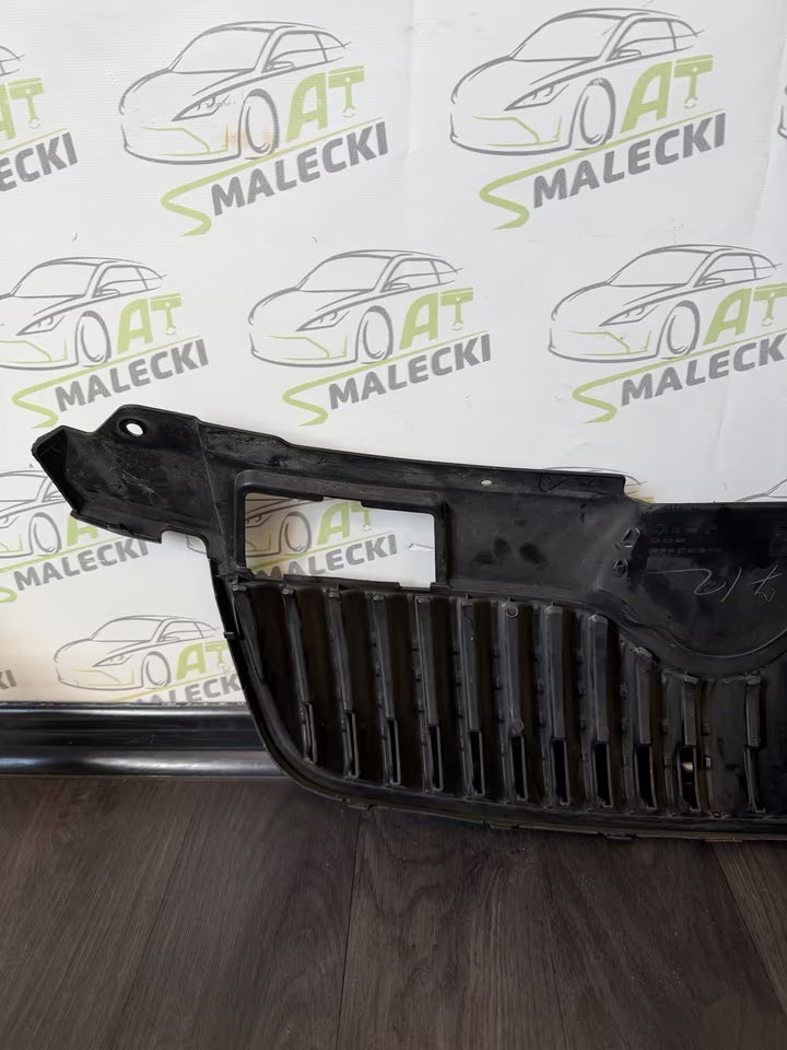 Frontgrill Kühlergrill Skoda Fabia 5J Modell Original 5J0853668
