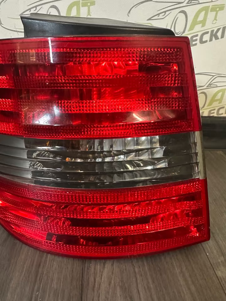 A1698202564 Heckleuchte Rücklicht Links Mercedes W245 Modelle