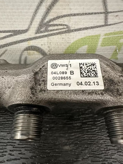 04L089B Einspritzleiste Kraftstoffzuführung 2,0 Tdi Vw Golf VII