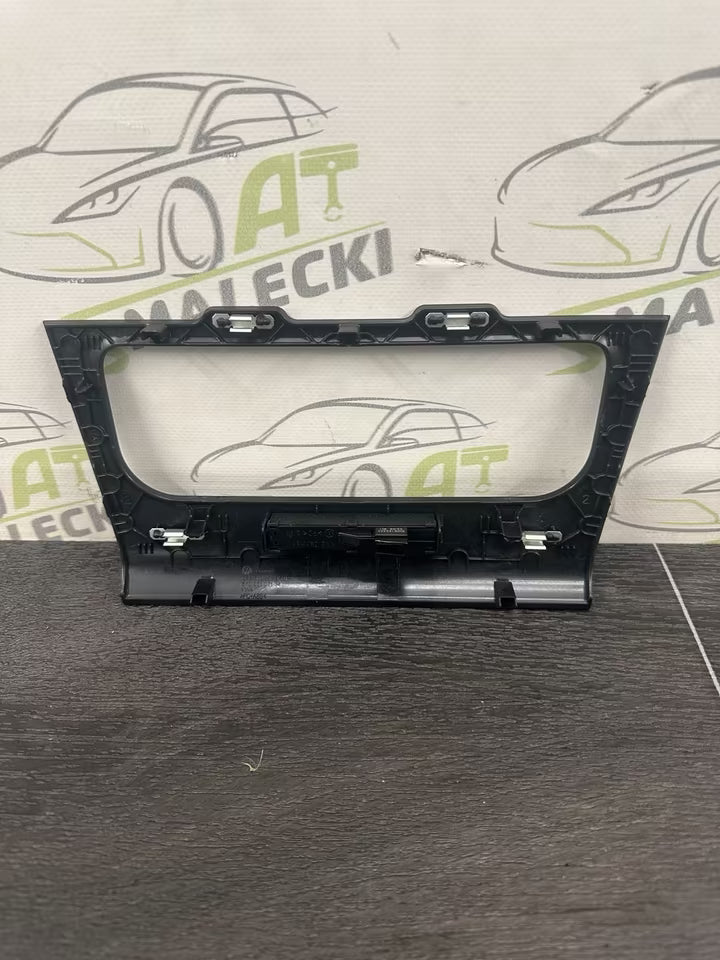 5K0858069P Verkleidung Blende Mittelkonsole VW Golf VI