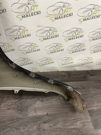 Kotflügel Links Toyota RAV 4 III Modell Farbe 202 Schwarz