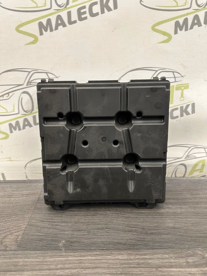 6R0937087P BCM on-board power supply control unit VW Polo 6R model