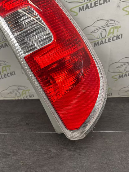 5J7945096 Rücklicht Heckleuchte Rechts Skoda Roomster 5J7 Modell