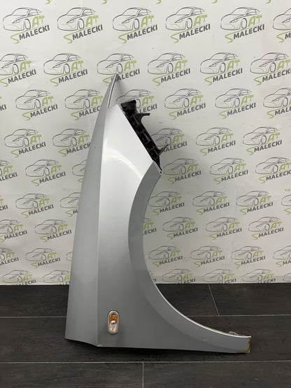 Kotflügel Rechts Seat Ibiza 6J Modell Farbe LX7W Silber