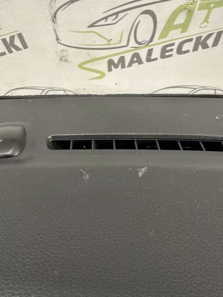 84711-H8000 Armaturenbrett Cockpit Dashboard Kia Rio IV 4 Modell