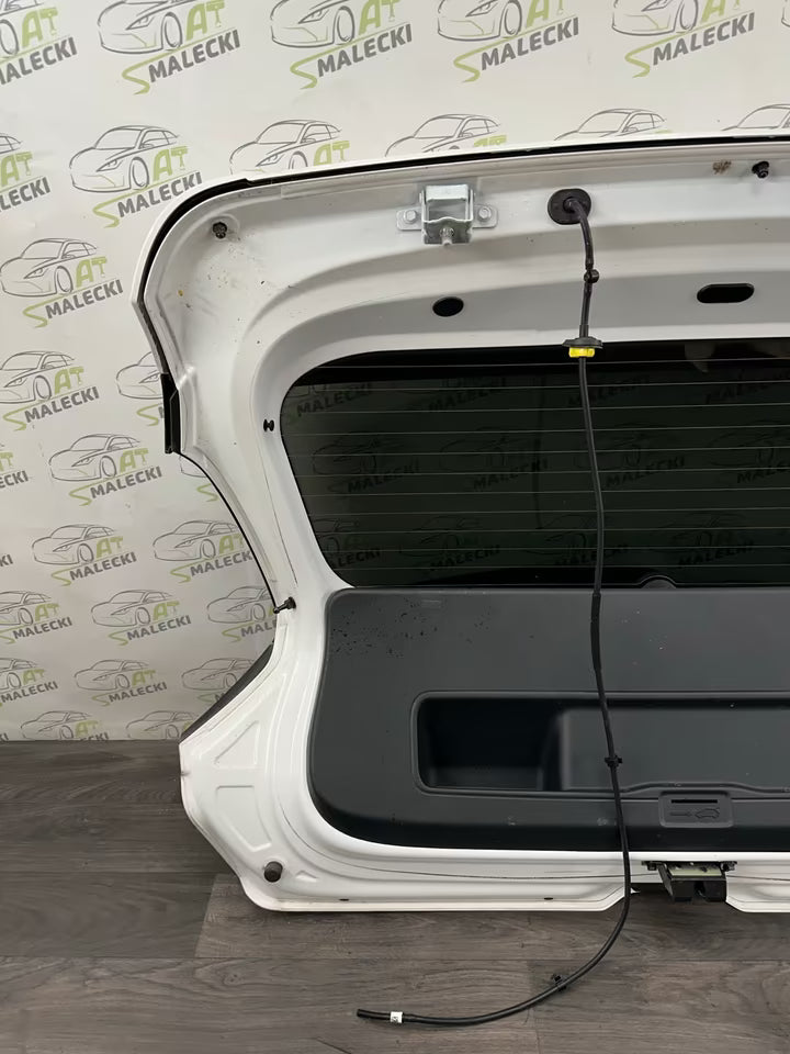 Heckklappe Kofferraum Deckel Komplett Hyundai Bayon 2022 Bj PSW