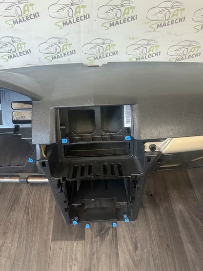 Armaturenbrett Cockpit für Opel Astra H 13113829