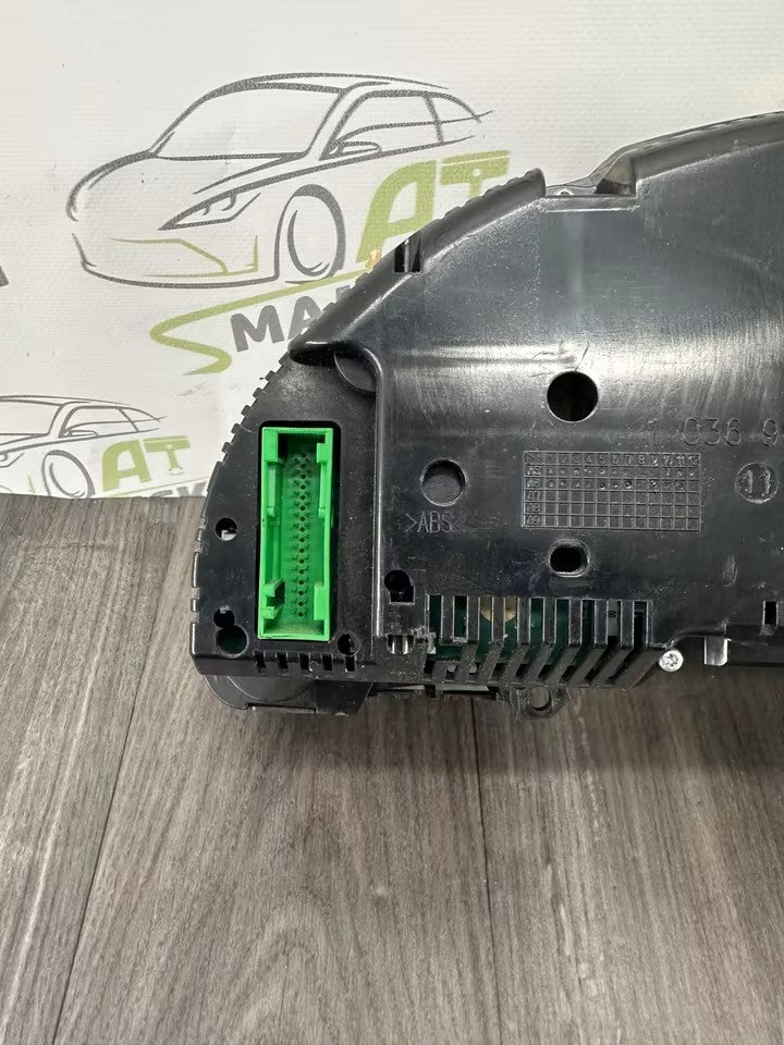 8E0920901H Speedometer instrument cluster Audi A4 B7 8E 1.9 Tdi 2004 year of manufacture