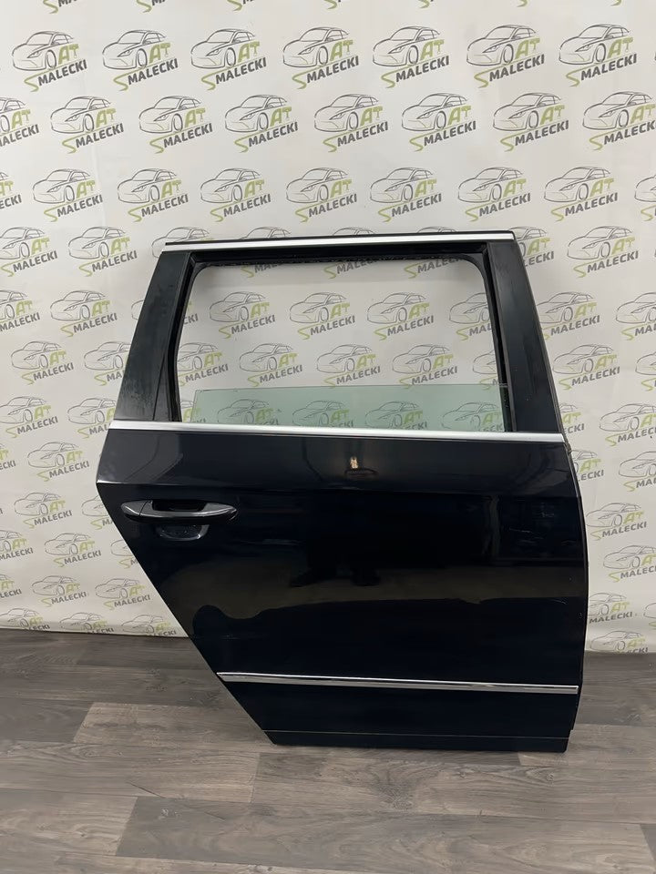 Tür Türe Hinten Rechts Vw Passat 3C B6 Kombi Farbe LC9X Metallic