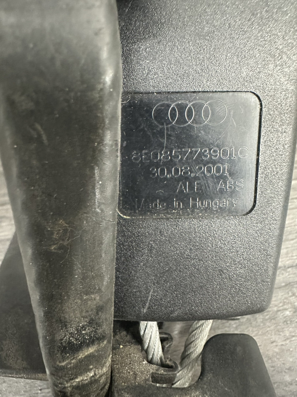 6305651