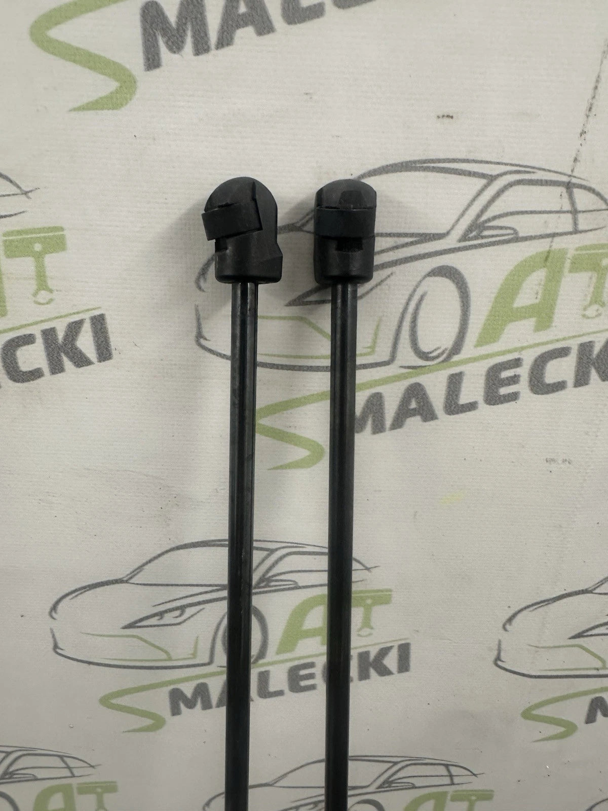 81841-Q0410 Stossdämpfer für Kofferraum / Heckklappendämpfer 81831-Q0410