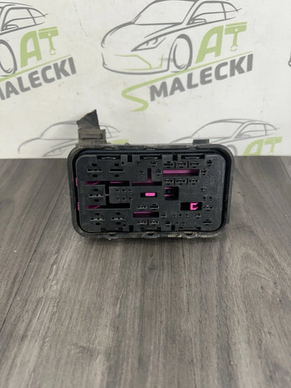 1K0937700B Sicherungskasten Steckverbindung VW Passat 3C