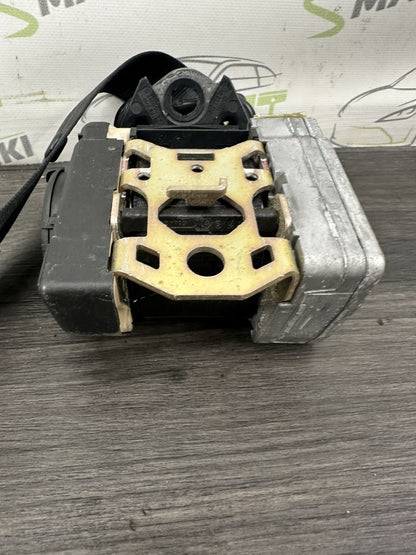 6305686