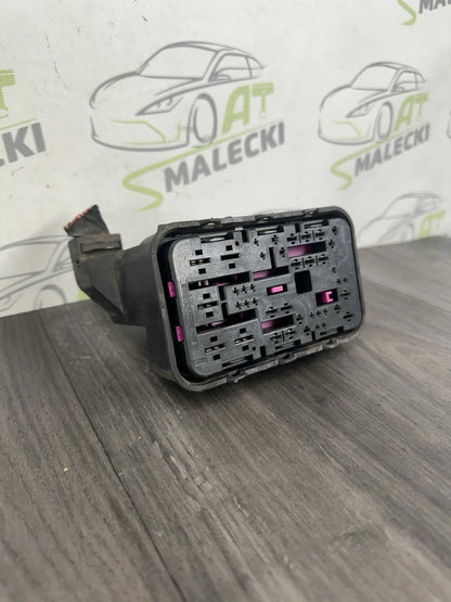 1K0937700B Sicherungskasten Steckverbindung VW Passat 3C