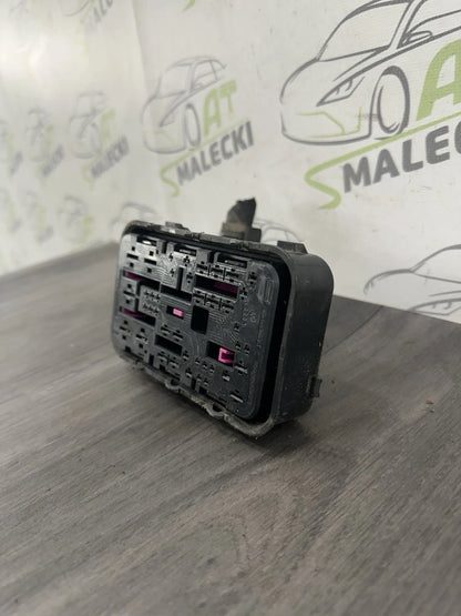 1K0937700B Sicherungskasten Steckverbindung VW Passat 3C